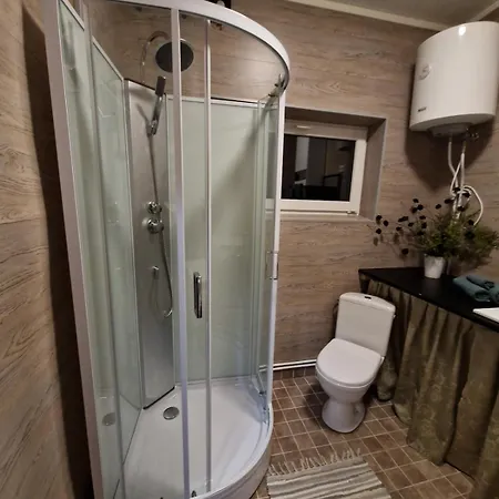 Monus Puhkemajake Louna-Eestis Vikendica *