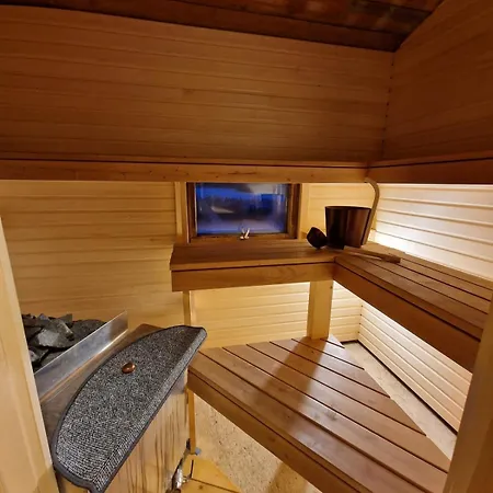 Monus Puhkemajake Louna-Eestis Vikendica *